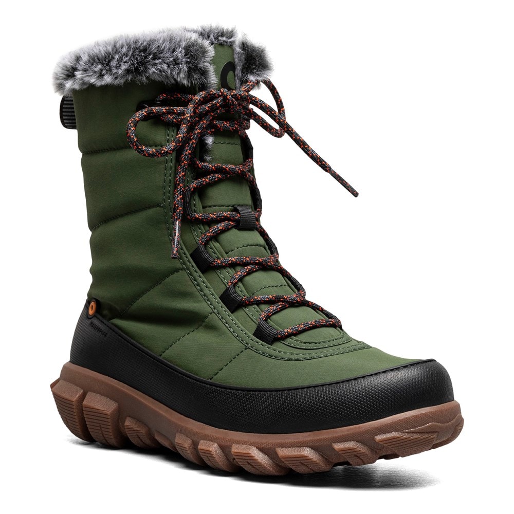 Bogs Women's Cedar Quilt Waterproof Boot | Famous Footwear