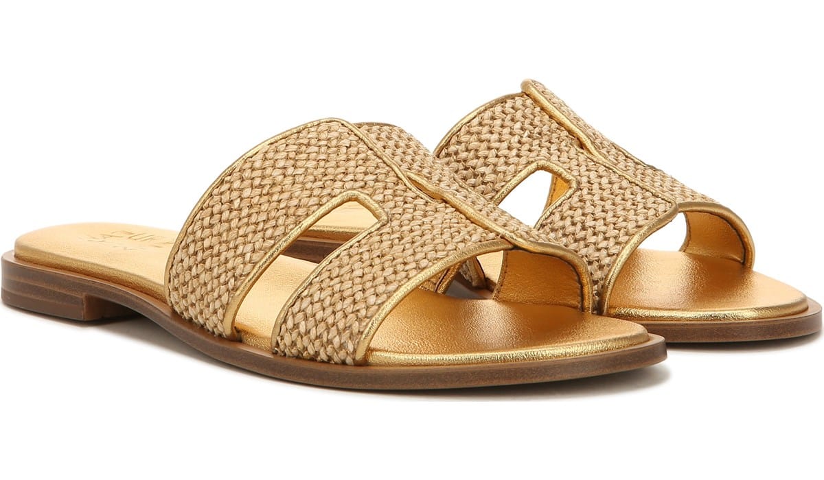 Naturalizer Women's Fame 2 Medium/Wide Slide Sandal | Famous Footwear