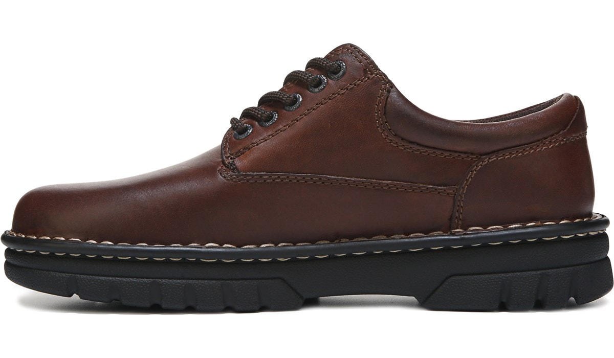 Eastland Men's Plainview Medium/Wide Oxford | Famous Footwear