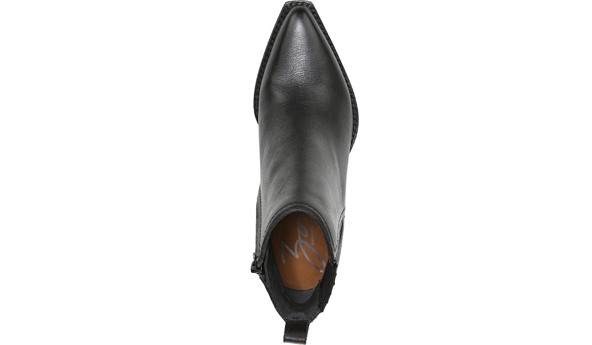 robyn block heel bootie