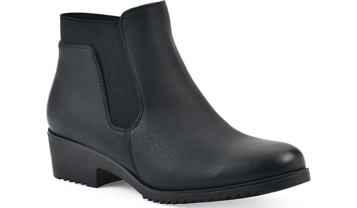 slip and water resistant boots