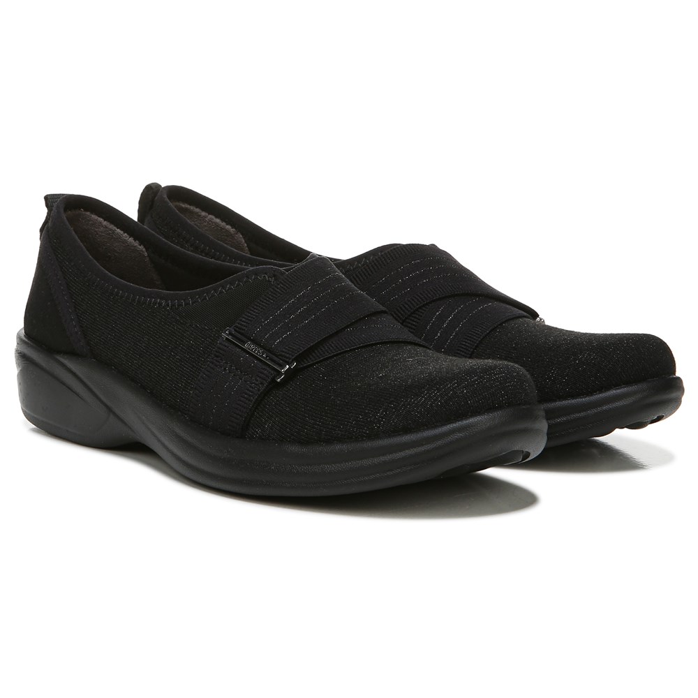 Famous footwear clearance bzees