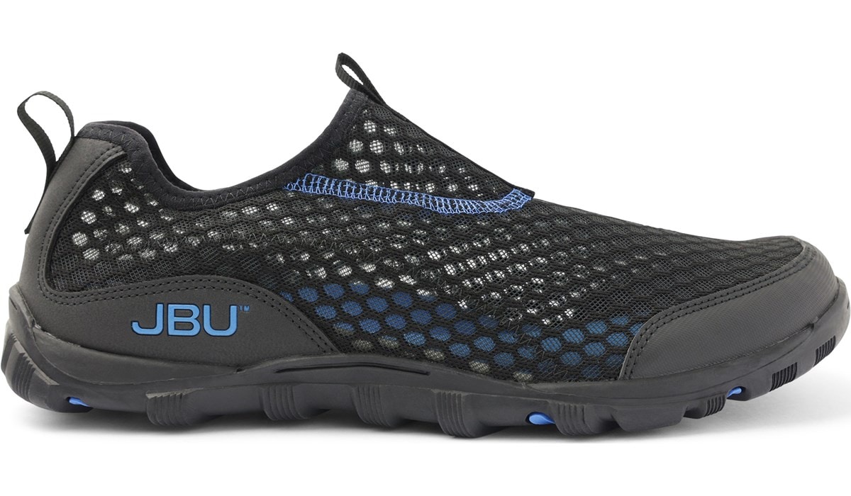 famous footwear men's water shoes