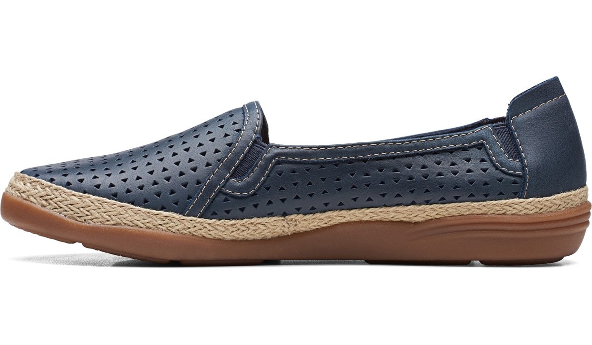 clarks narrow shoes