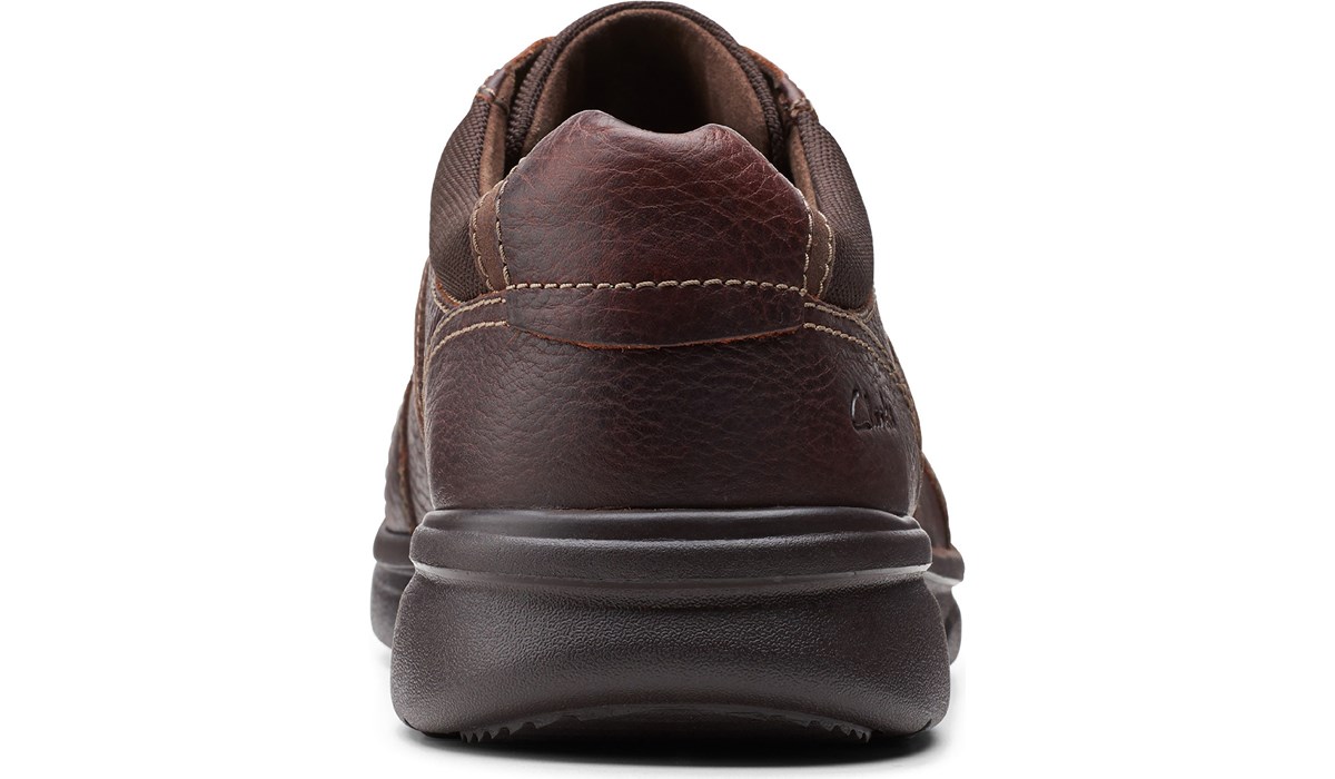 Clarks Men's Bradley Walk Medium/Wide Casual Oxford | Famous Footwear
