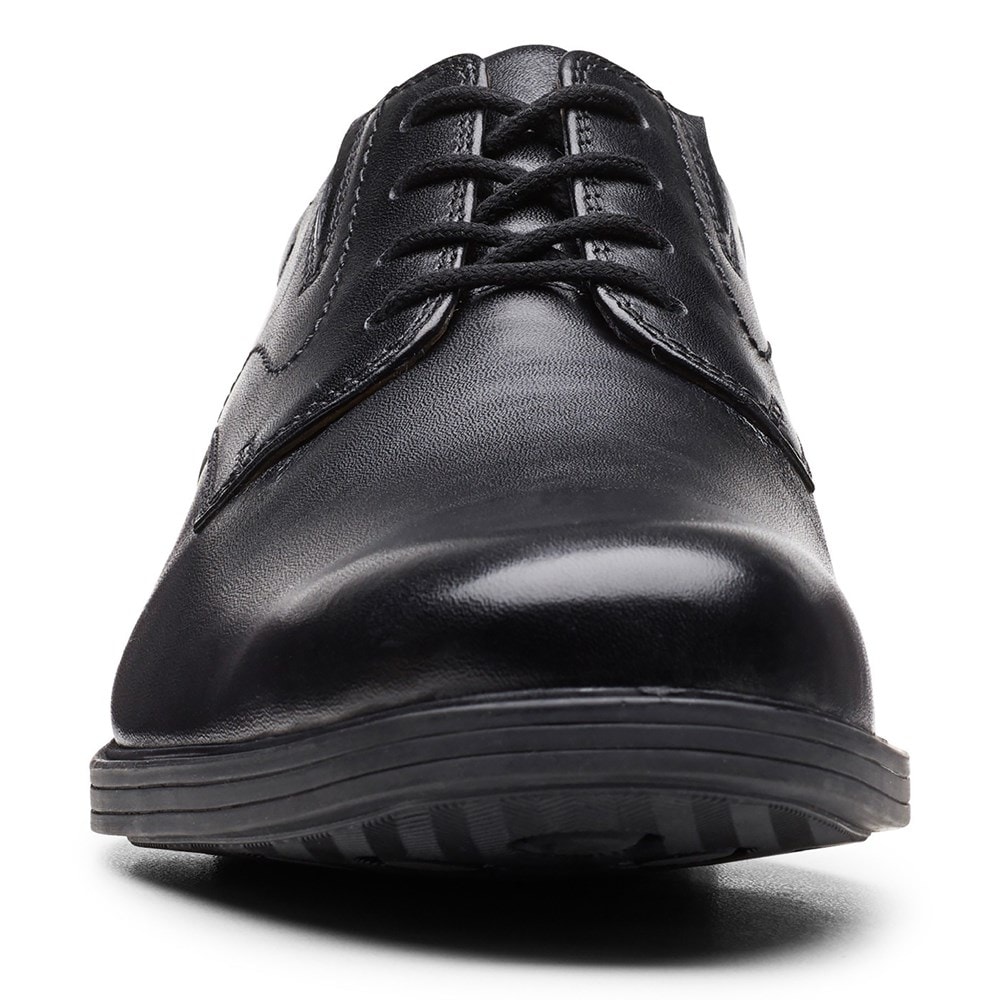 Clarks Men s Whiddon Plain Toe Oxford Famous Footwear