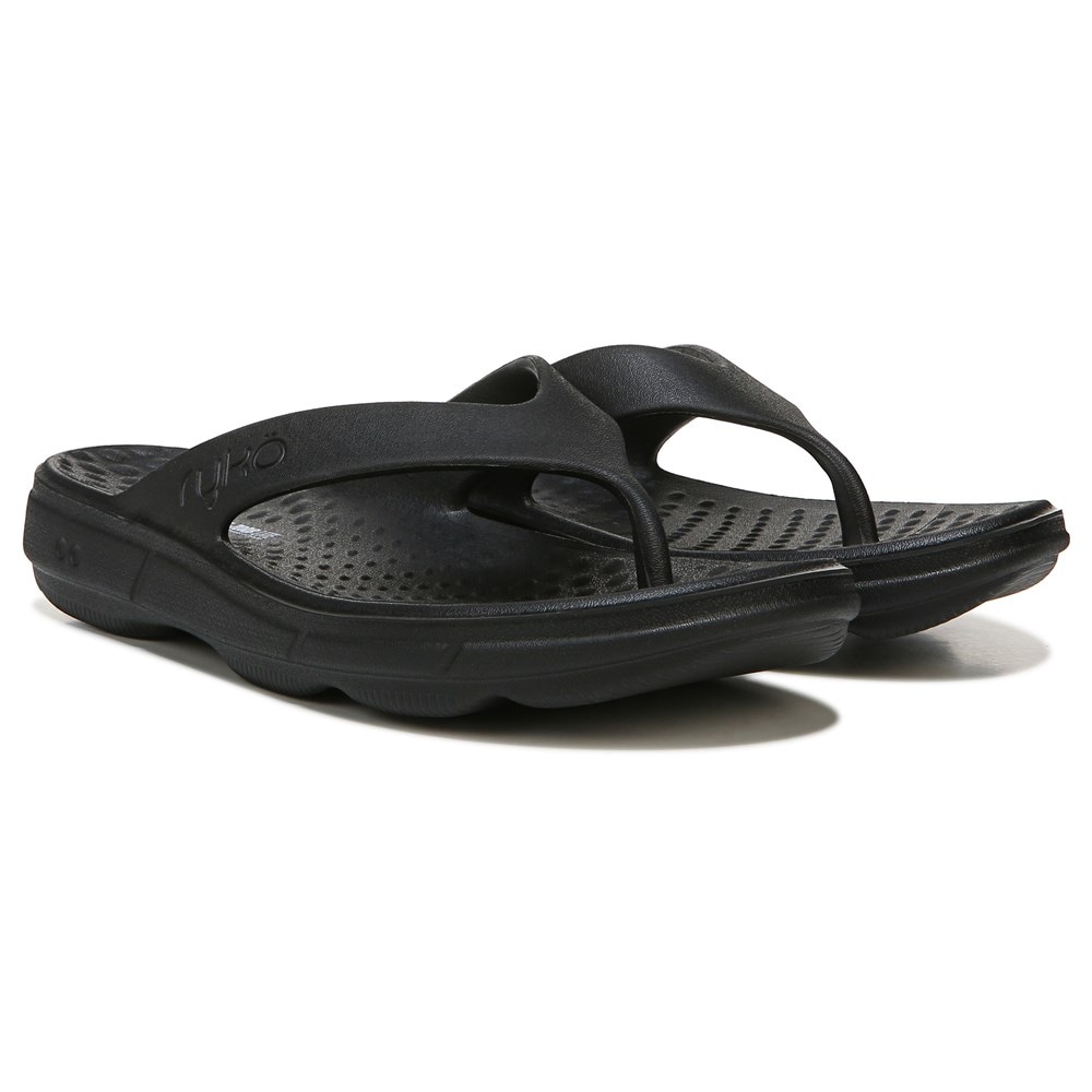 Best wide on sale flip flops
