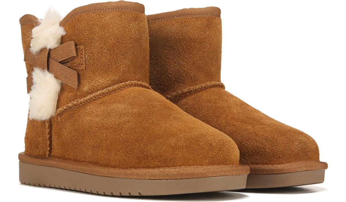 famous footwear uggs