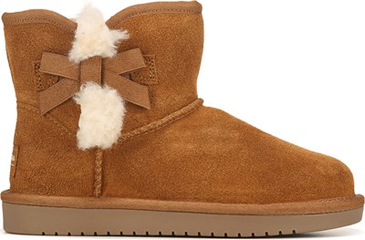 famous footwear ugg slippers