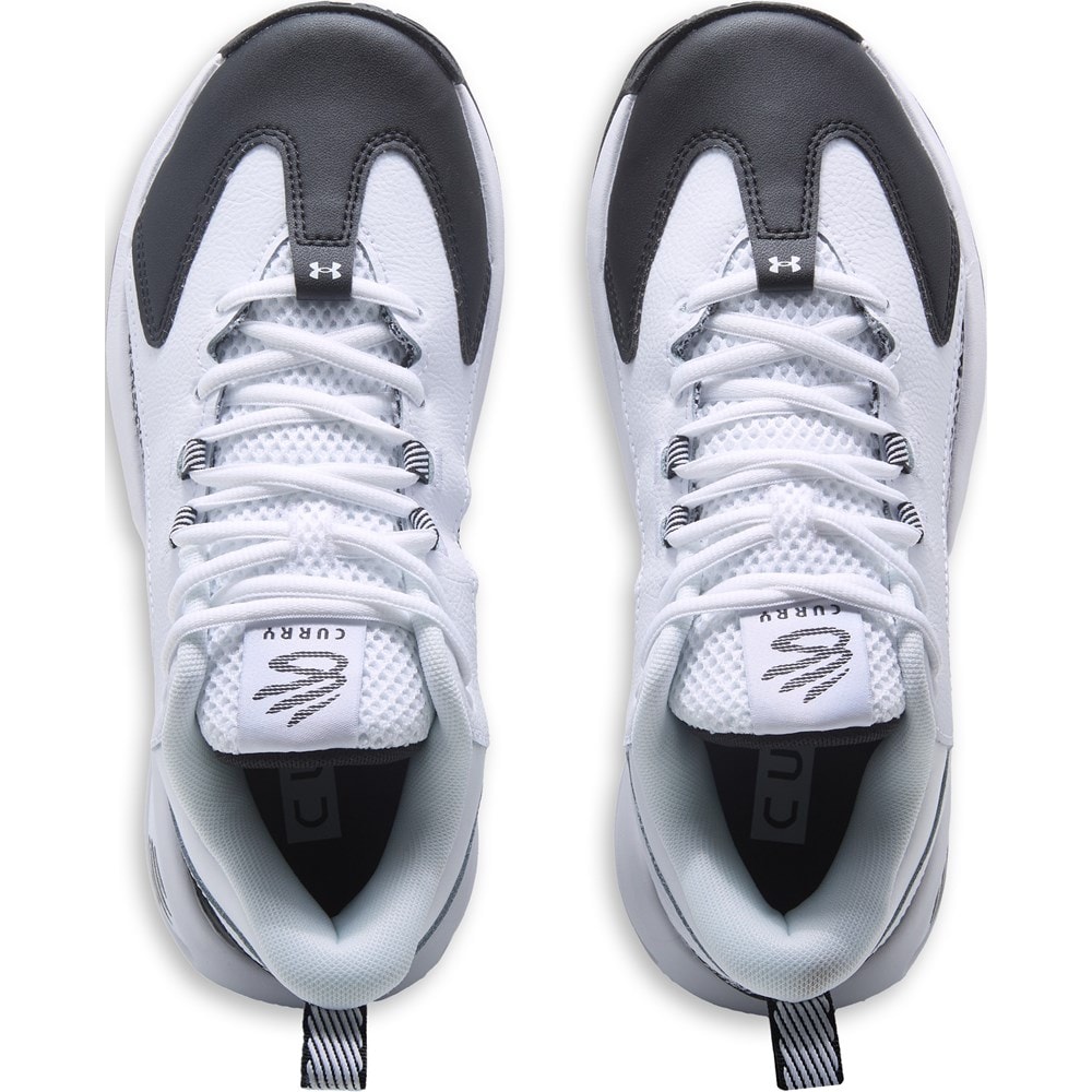 くう　 Amazon.com: Under Armour - Unisex-Child Gs Curry 3Z 24 Shoes