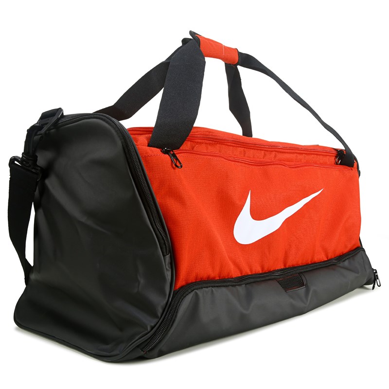Nike Brasilia 9.5 Medium Duffel Bag Shoes (University Red) - Size 0.0 OT