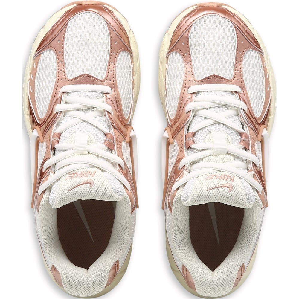 Nike Women's V5 RNR Sneaker | Famous Footwear