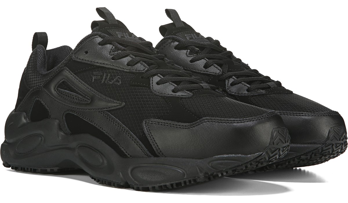 slip resistant men's shoes