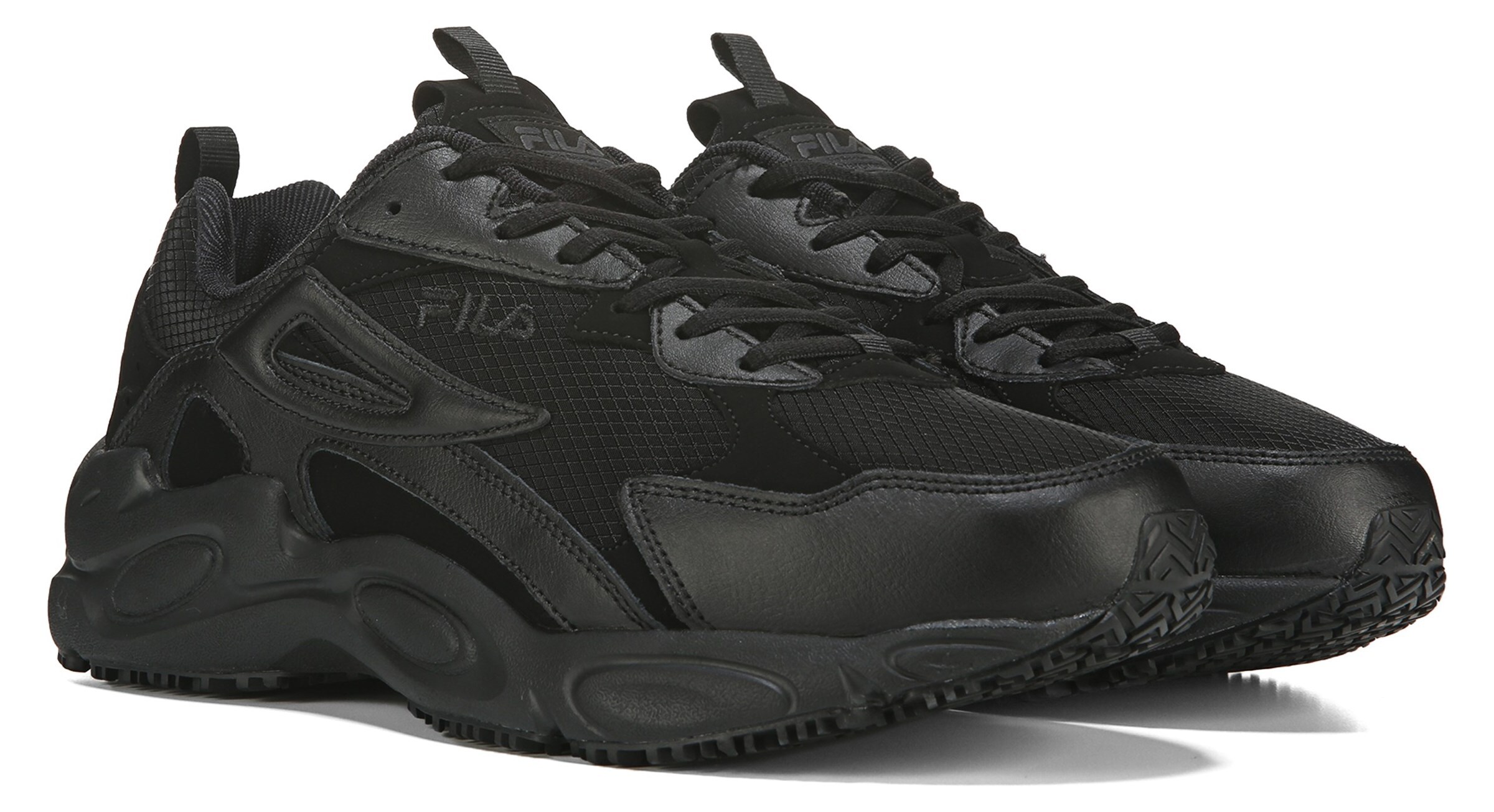 black fila slip resistant shoes