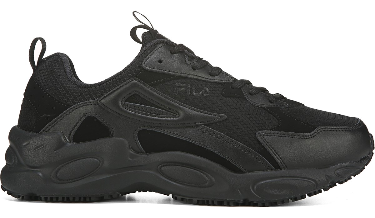 FILA Men's Lateshift Waterproof Slip Resistant Sneaker Black, Sneakers