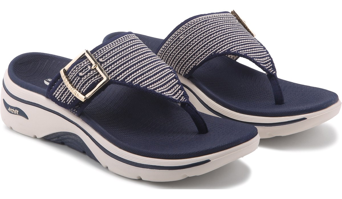 Skechers Women's Go Walk Arch Fit 2.0 Sandal | Famous Footwear
