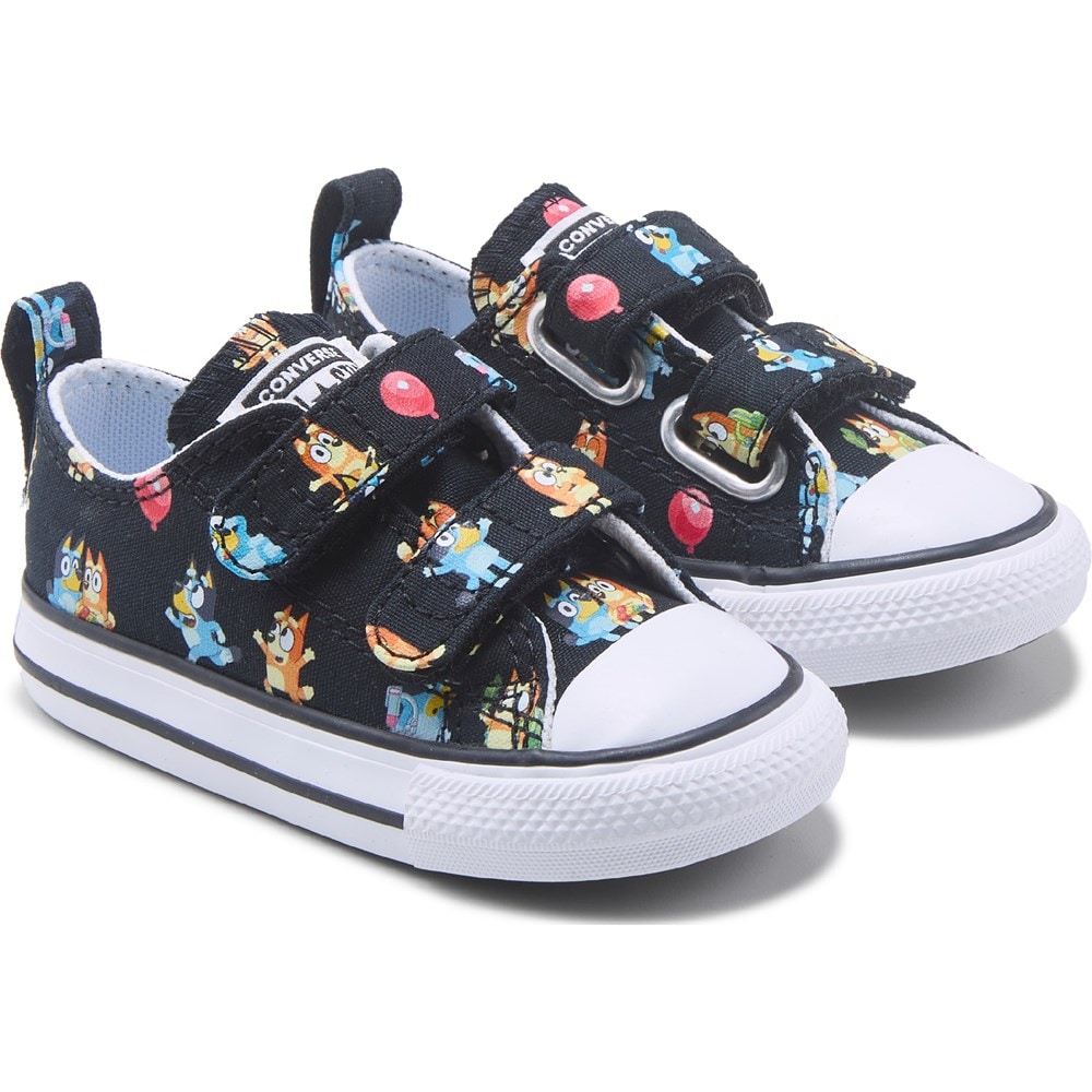 Converse Kids' Chuck Taylor All Star 2V Low Top Sneaker Baby
