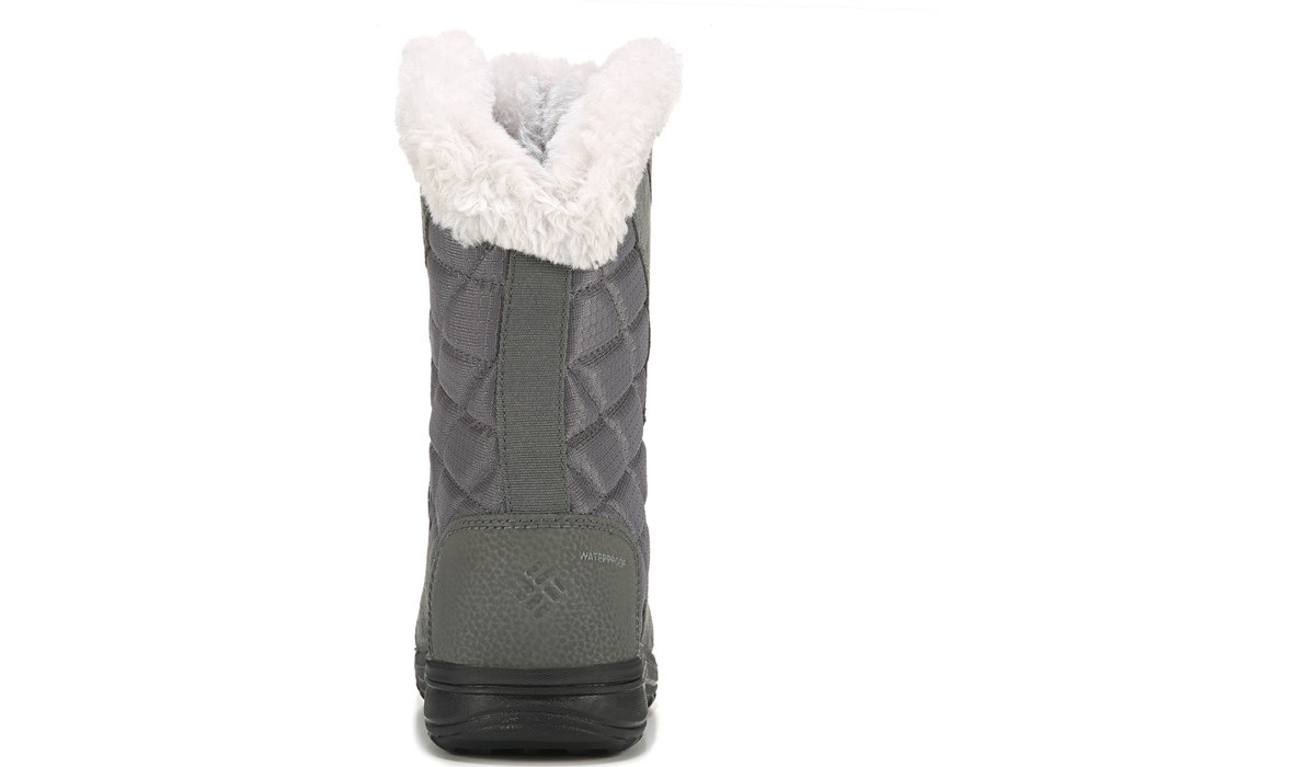 wide women's snow boots