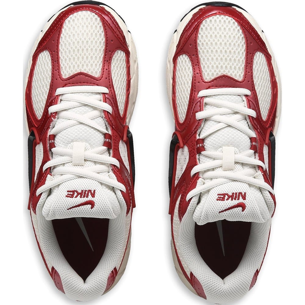 Nike Women's V5 RNR Sneaker | Famous Footwear
