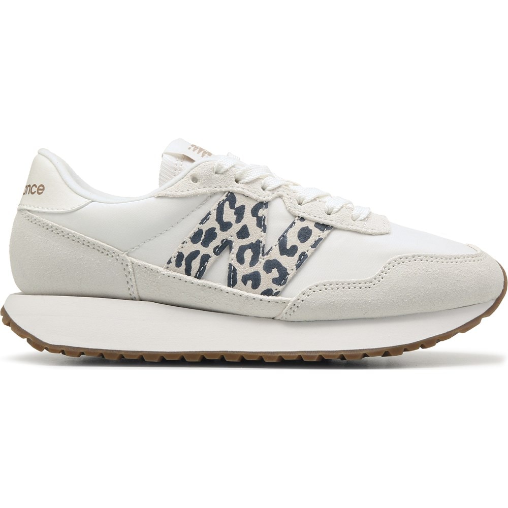 New balance aniñal print sneakers hotsell