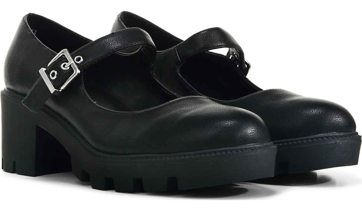 Mary jane on sale shoes famous footwear