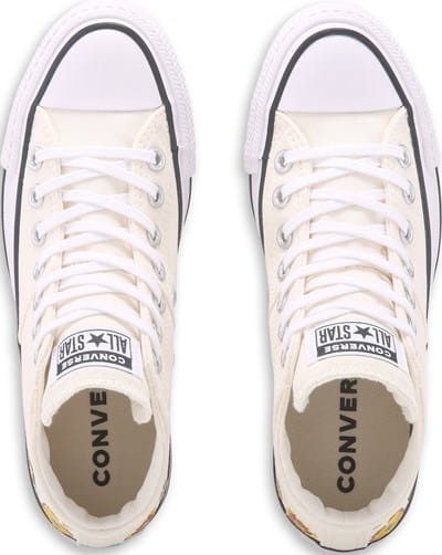 Converse Chuck Taylor Shoes Up to 25% Off