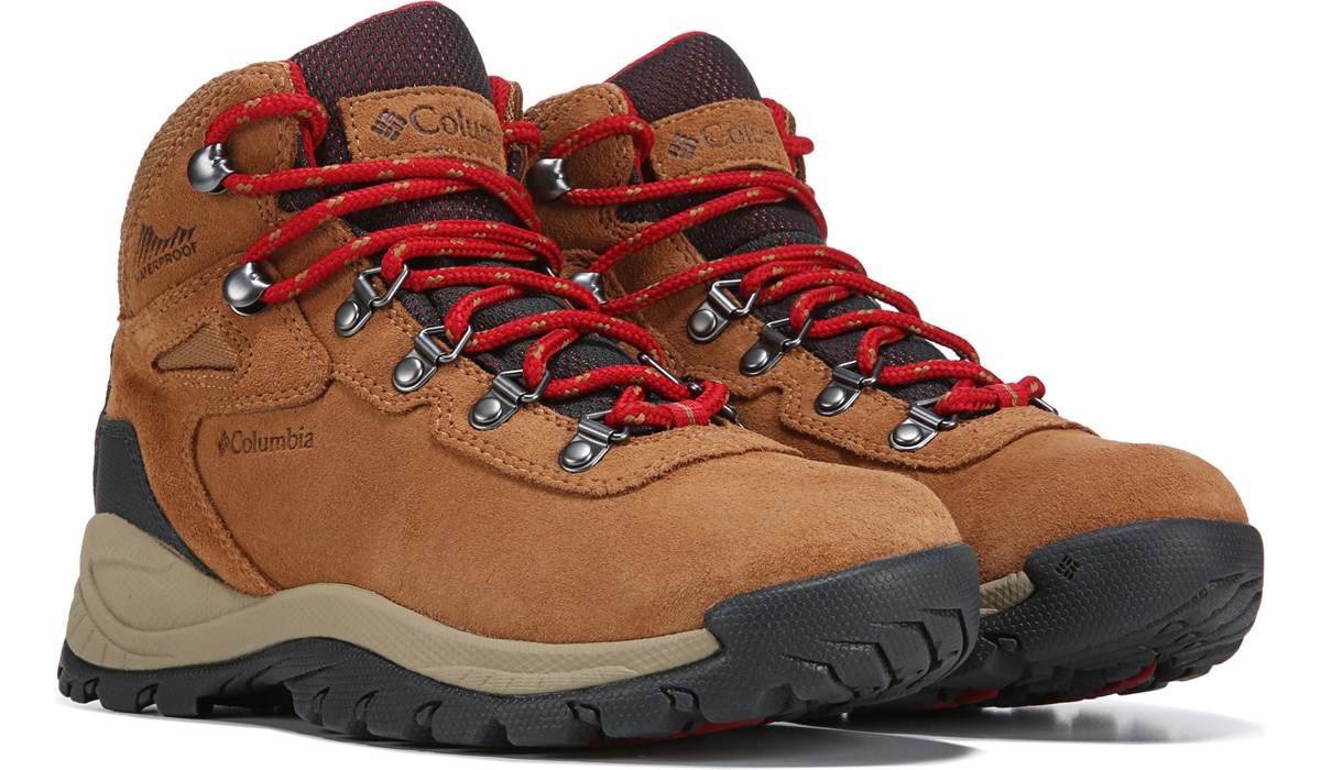 womens columbia hiking boots