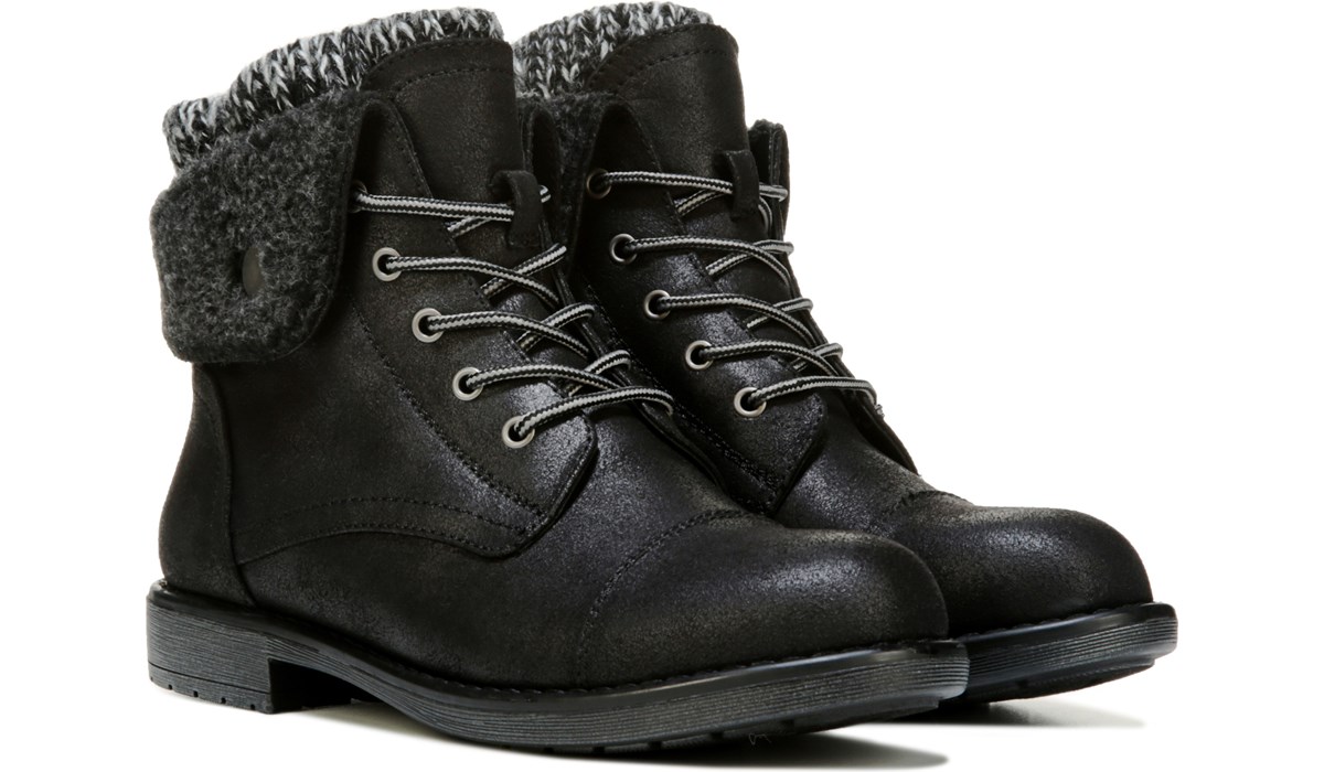 Women's Duena Lace Up Boot - Pair