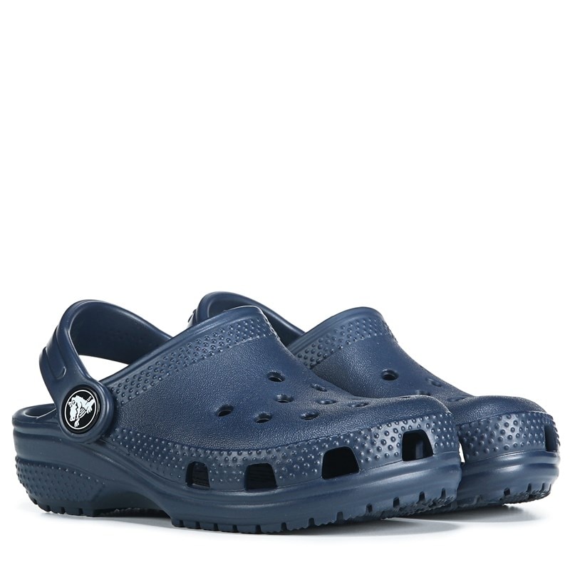 https://www.famousfootwear.com/blob/product-images/20000/78/10/6/78106_pair_feed800.jpg
