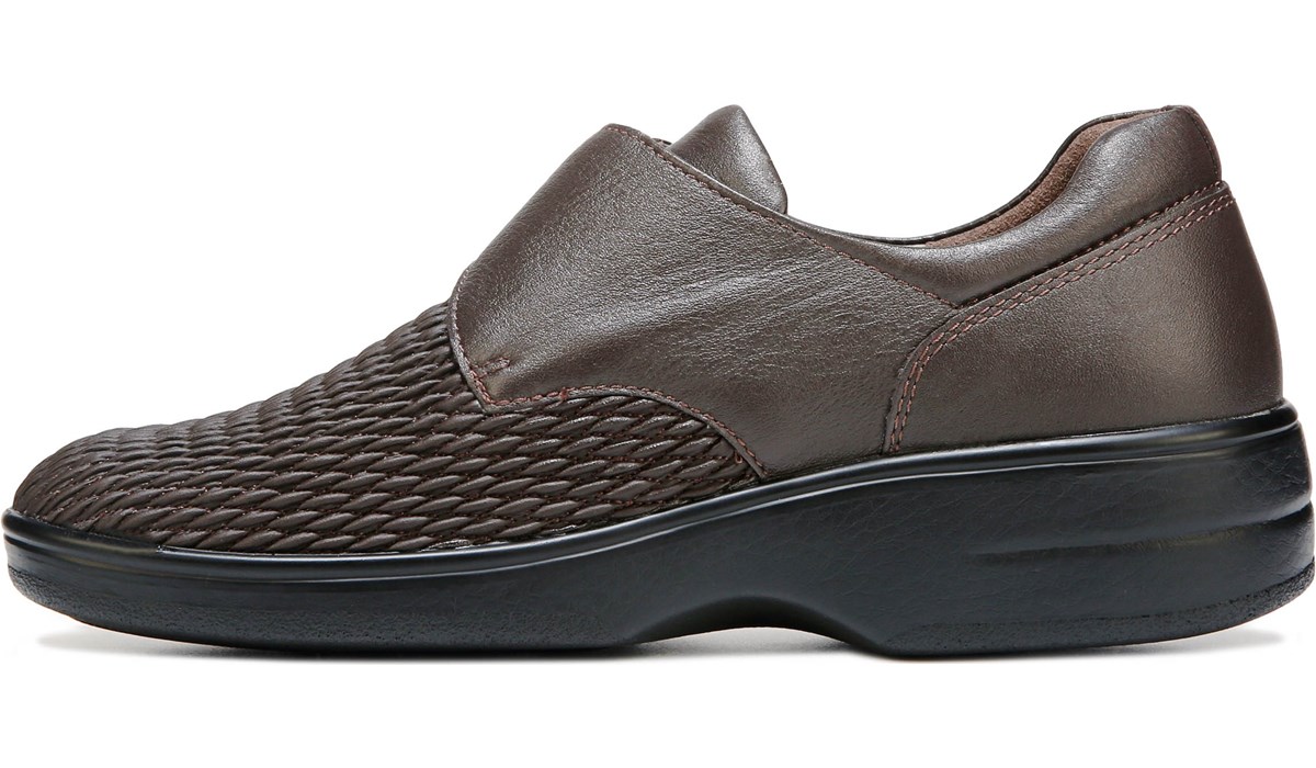 wide slip on sneakers womens
