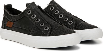 Women's Play Slip On Sneaker