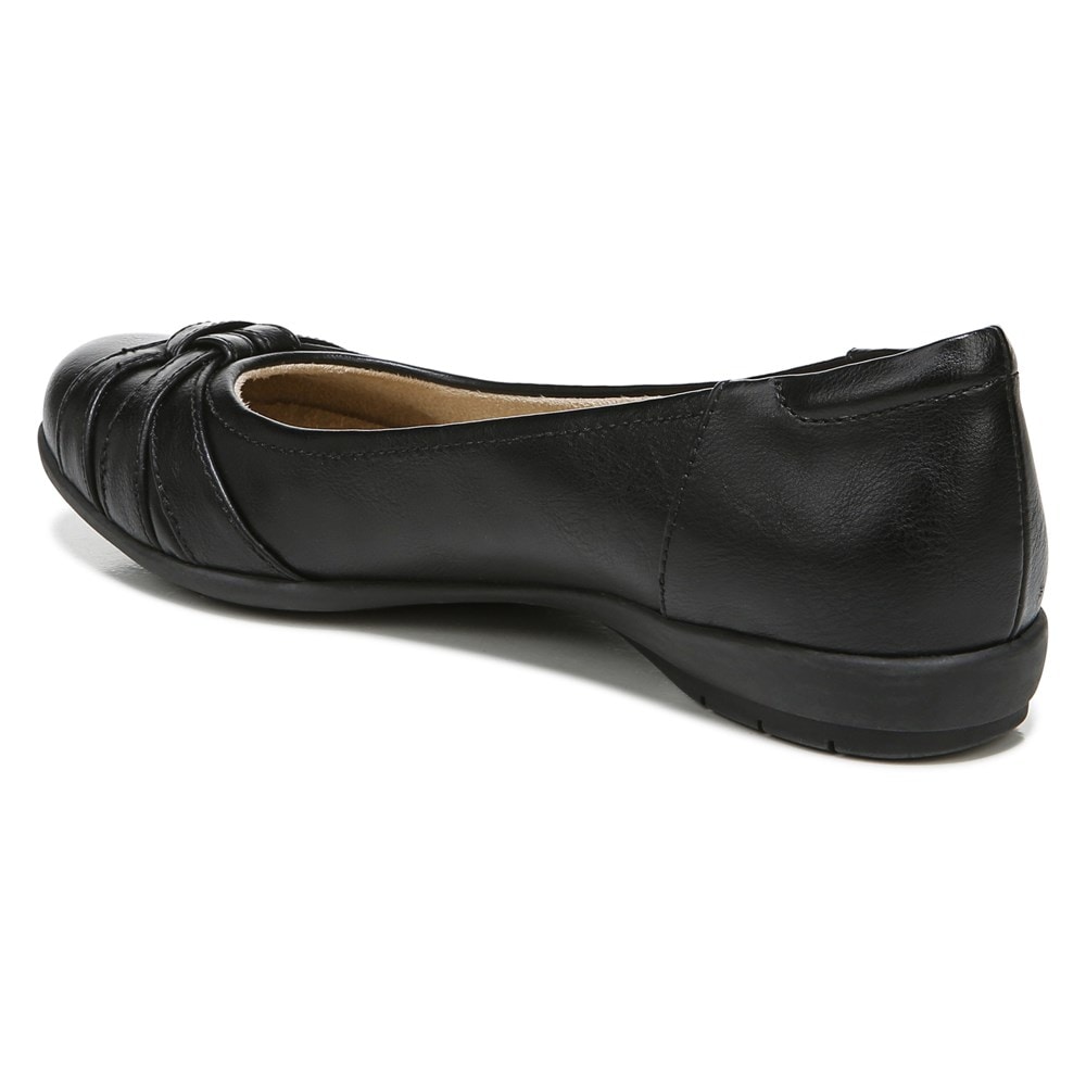 SOUL Naturalizer Women s Gift Flat Famous Footwear