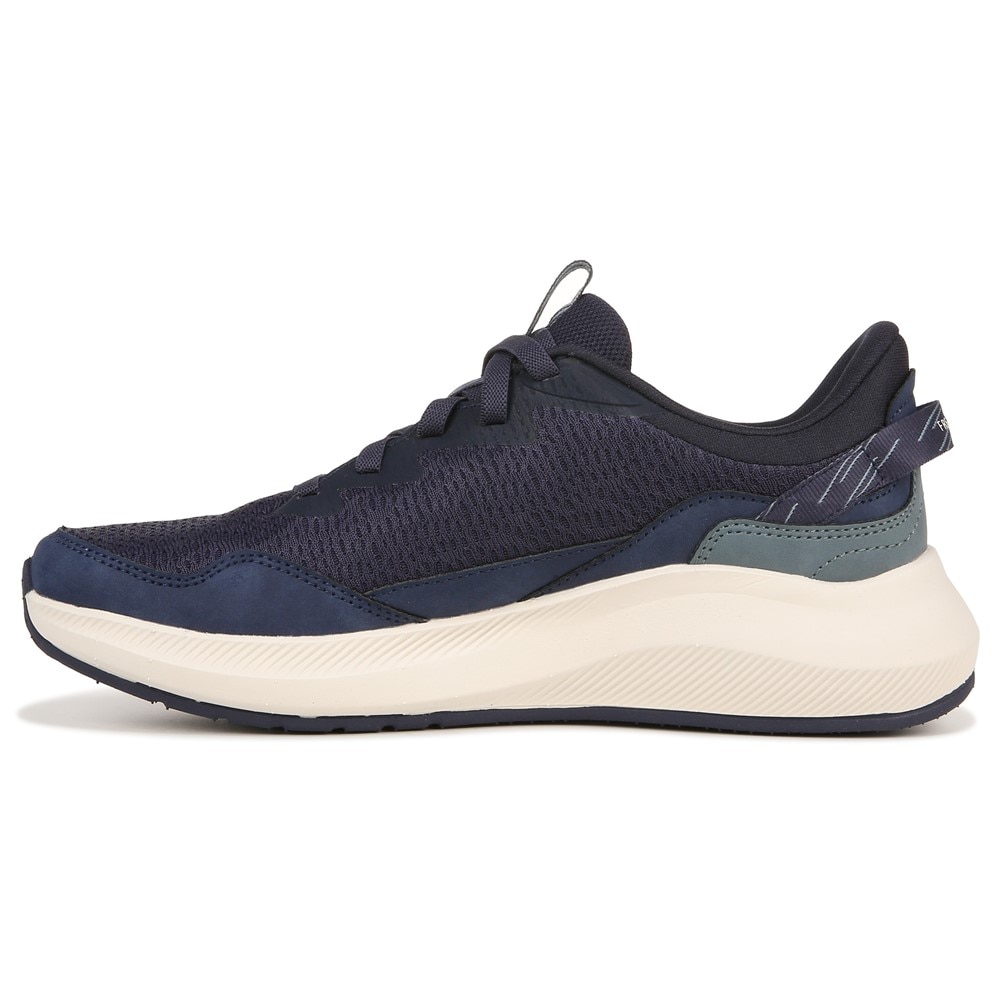 Famous footwear hotsell walking shoes