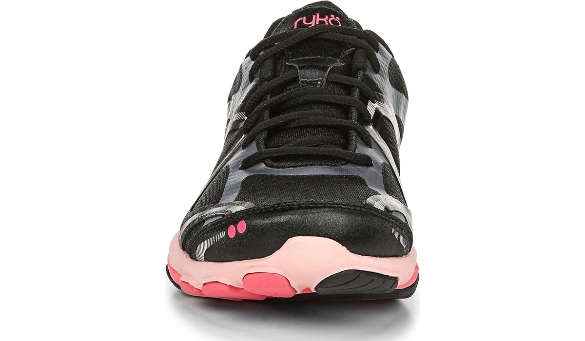womens wide training shoes