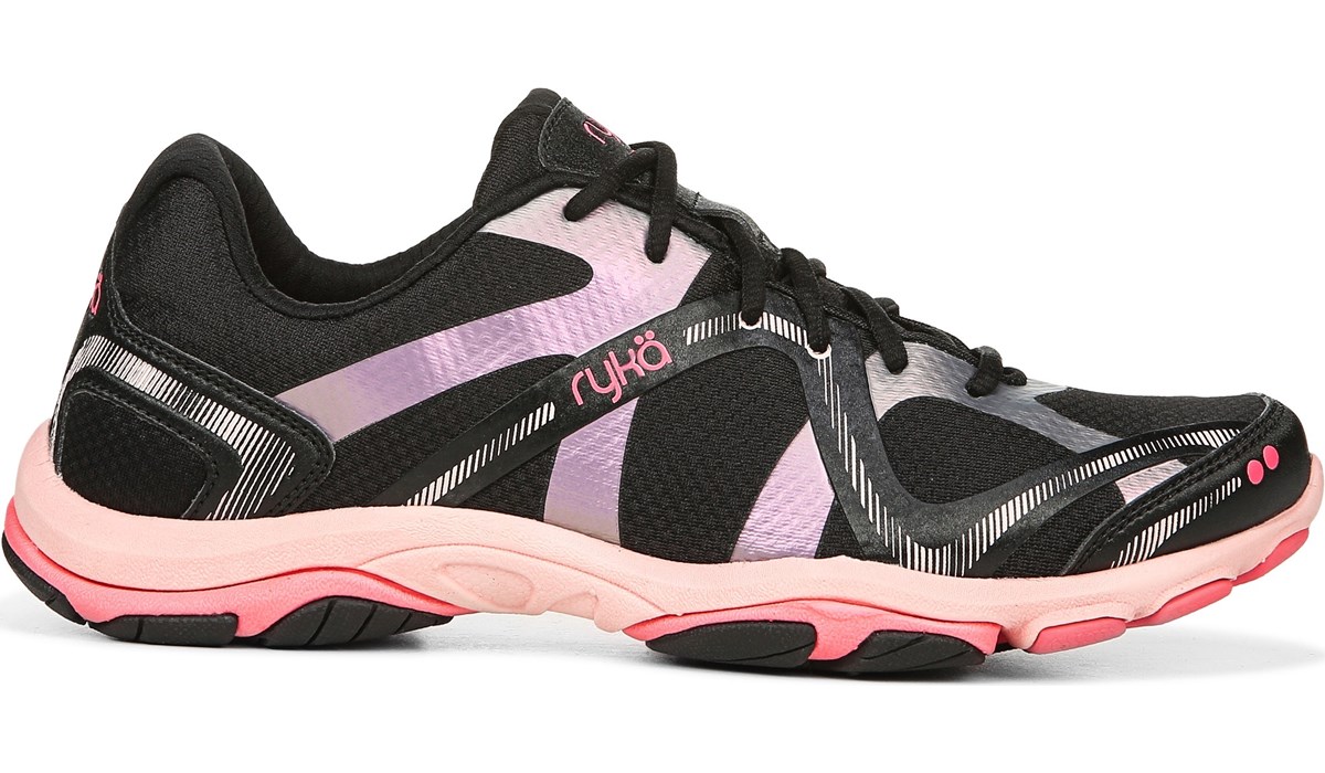 wide training shoes womens