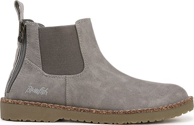 Women's Chillin Chelsea Ankle Bootie