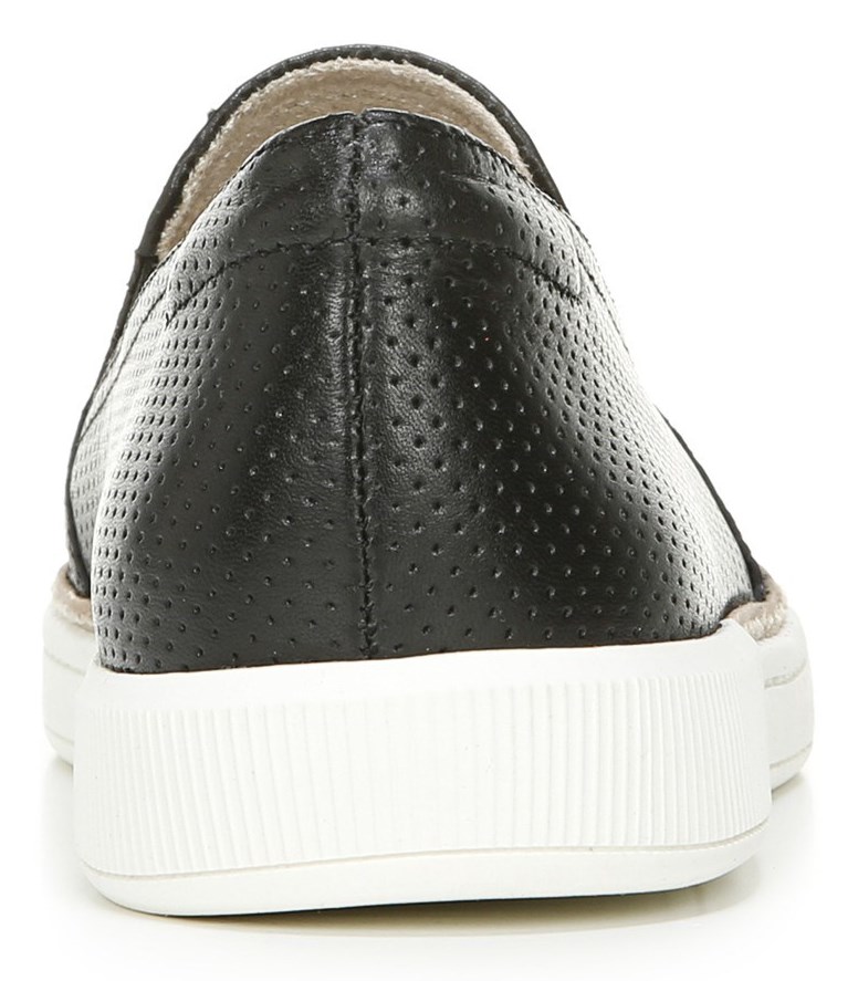 naturalizer zola 2 slip on sneaker