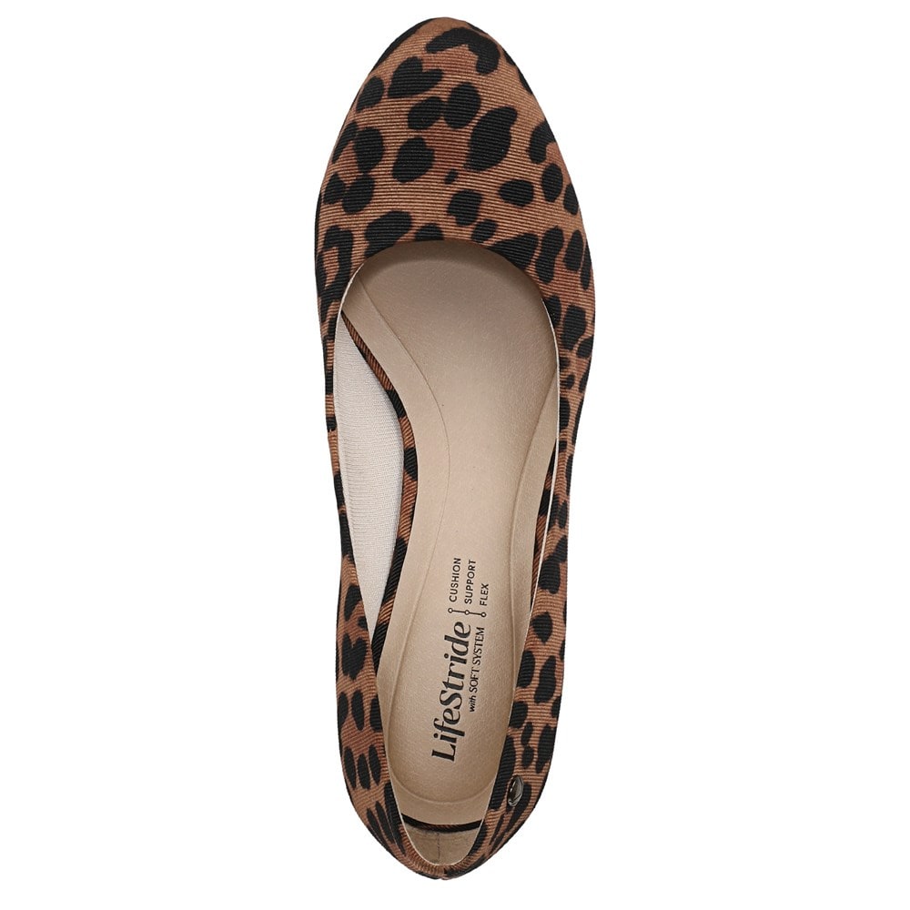 (取寄) ライフストライド レディース パリージ ポンプ シューズ LifeStride women Parigi Pump Shoes Brown Leopard LifeStride Women's Parigi Pump | Famous Footwear