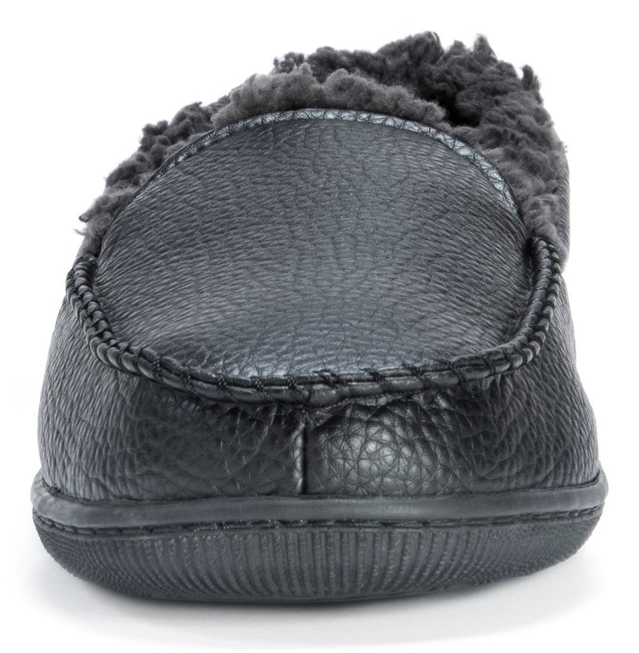 Famous footwear mens shop slippers