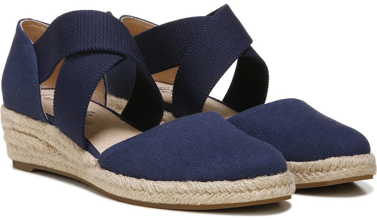 LifeStride Women's Keaton Medium/Wide Espadrille Wedge Famous Footwear