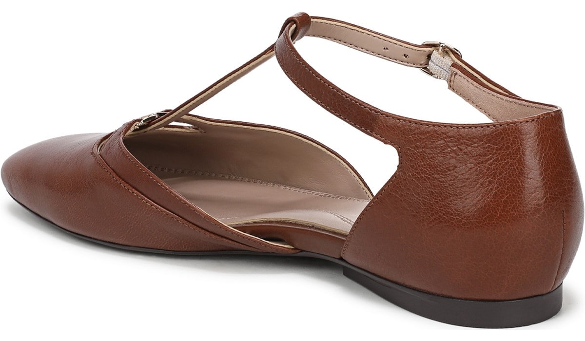 Naturalizer Women's Caresse Mary Jane Flat | Famous Footwear