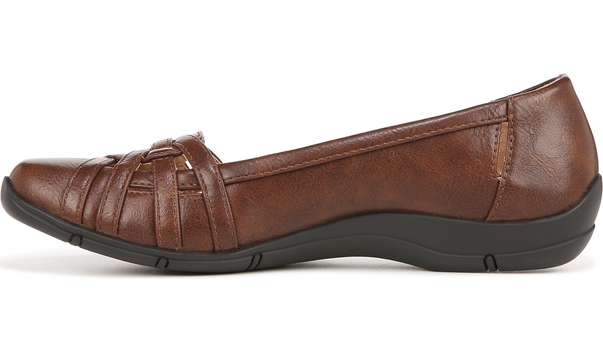 narrow women's flats