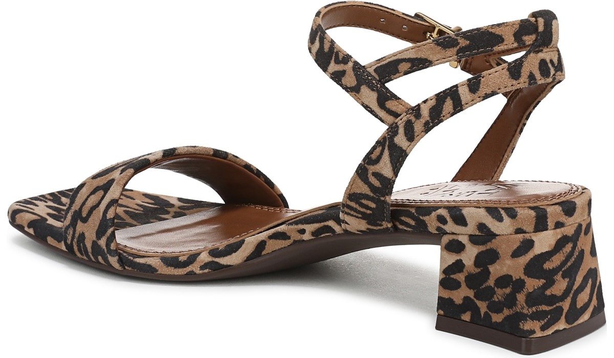 Hana .⁠。⁠*⁠ Naturalizer Women's Hana Strappy Dress Shoe | Famous Footwear