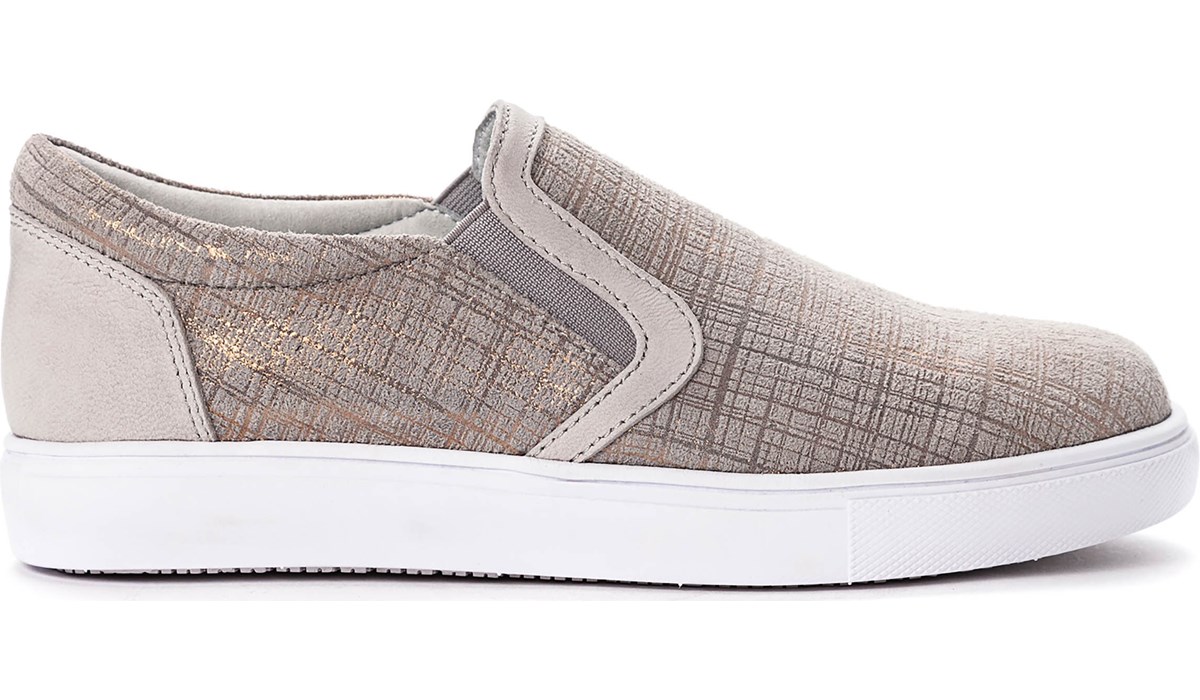 wide slip on sneakers womens