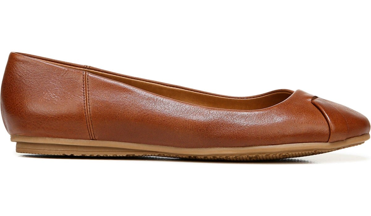 Zodiac Women's Sadie Slip On Flat | Famous Footwear