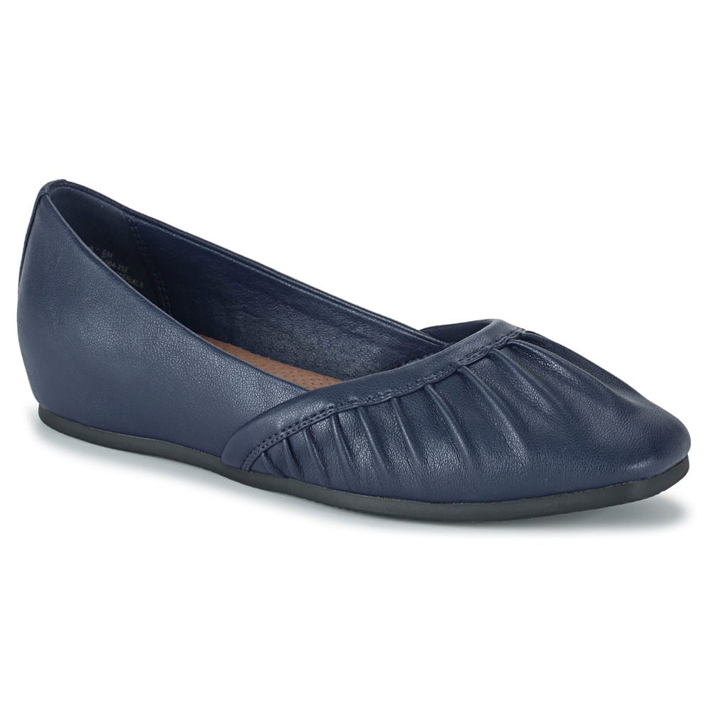Baretraps Women's Charlie Flat | Famous Footwear Baretraps Women's Charlie Flat | Famous Footwear