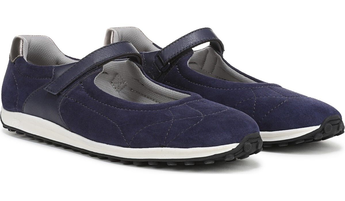 ◆シャリーナ◆ Naturalizer Women's Cadey Mary Jane Sneaker | Famous Footwear