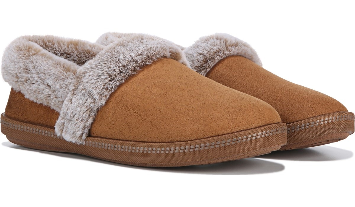 skechers women's cozy campfire team toasty slipper