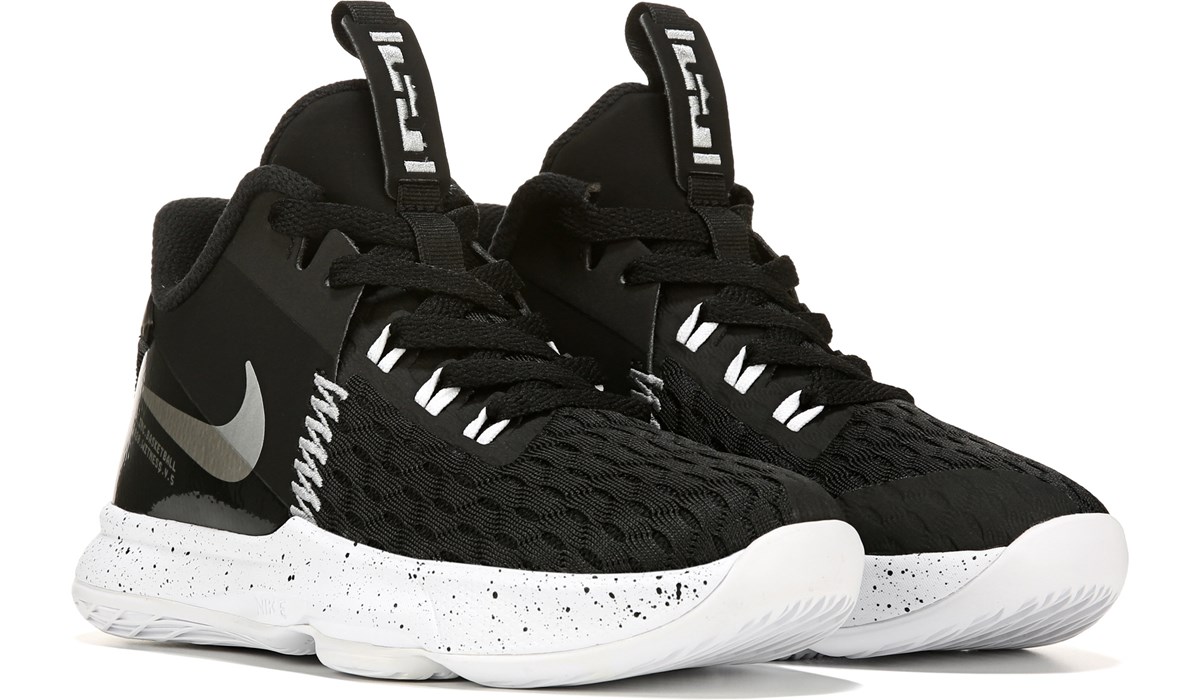 kids black basketball shoes