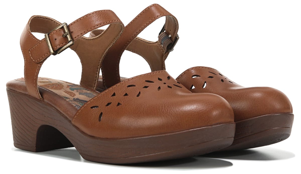 b.o.c Women's Jasmine Mary Jane Clog | Famous Footwear